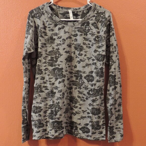 Athleta Tops - Athleta Shirt Woman X Large Black Gray Floral Pattern Long Sleeve Shirt